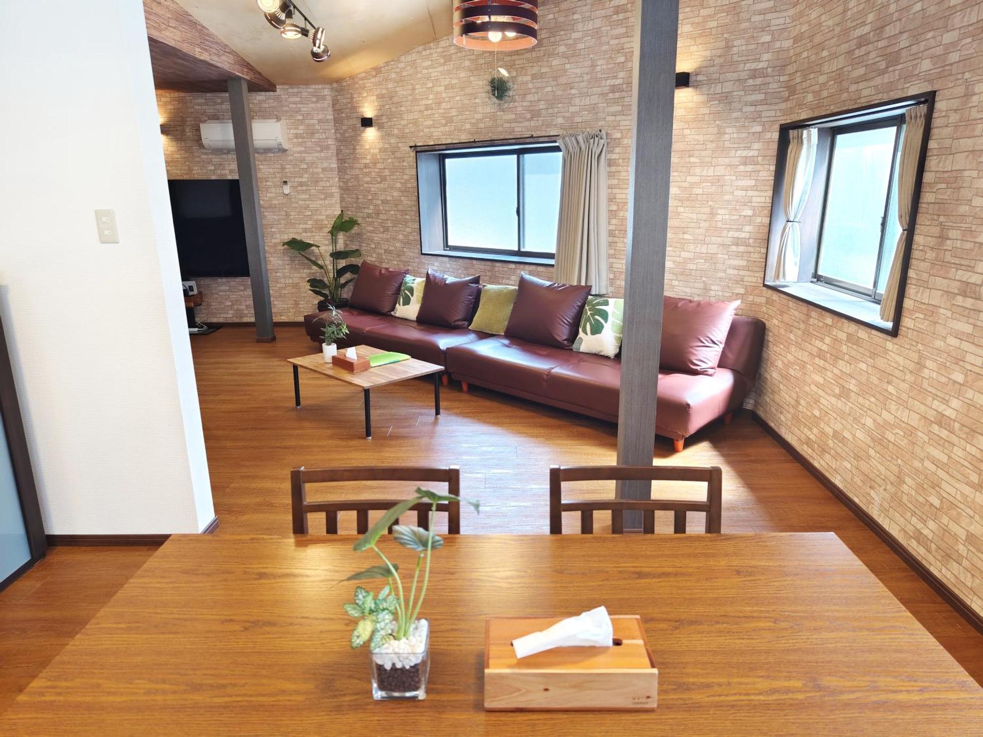 清潔#快適#広々なんば駅徒歩8分#9名宿泊可#Wi-Fiswitch#大画面tv Ōsaka Extérieur photo